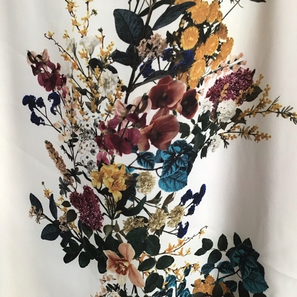 Zara Classy Women’s Top Long Sleeves with a bow and Flowers in the Front US M - Picture 3 of 16